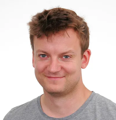 Headshot of Lars Hubatsch