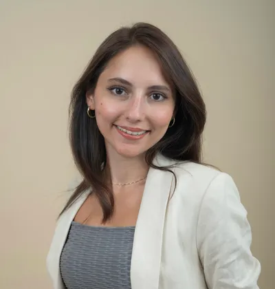 Headshot of Irem Erkosan